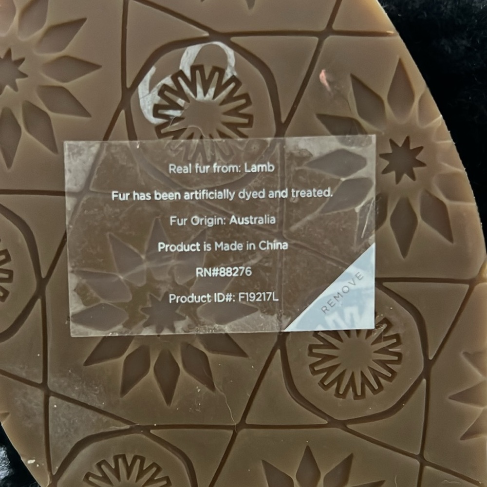 UGG Sandals- New! - Picture 4 of 4